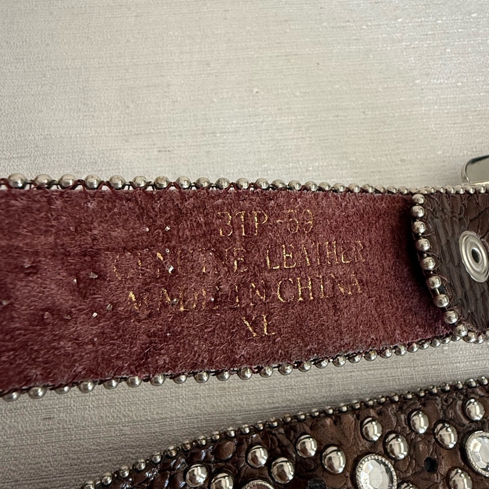Brown Suede Silver Rhinestone Embellished Western Belt - Picture 5 of 7